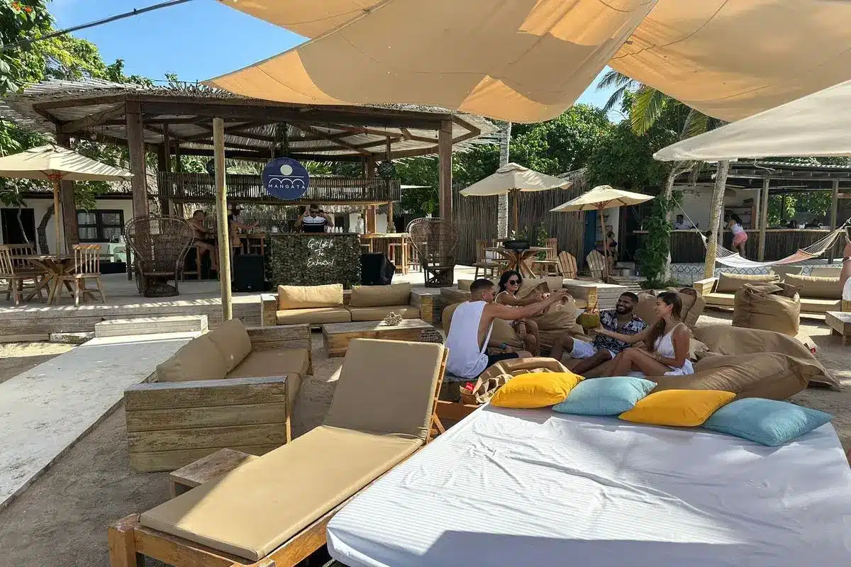 Mangata Beach Club - Image 14