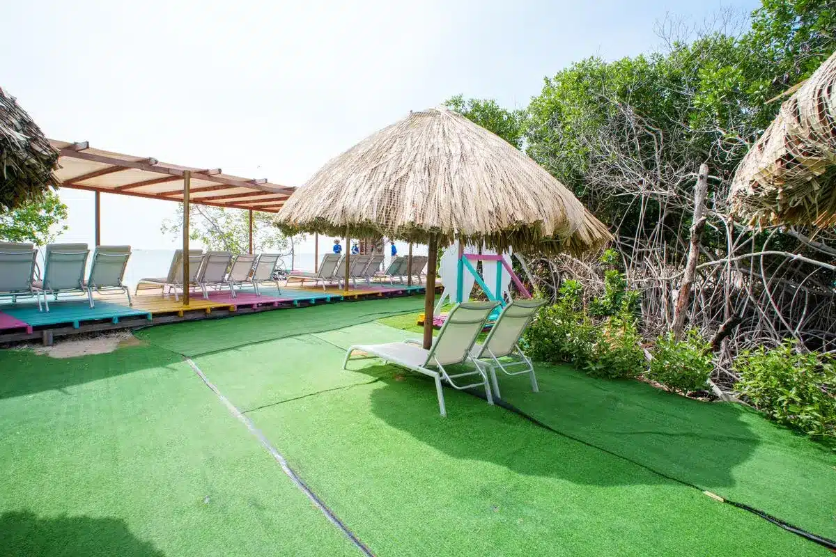 Coco Loco Beach - Image 13